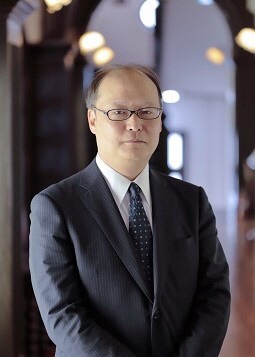 児玉竜一氏