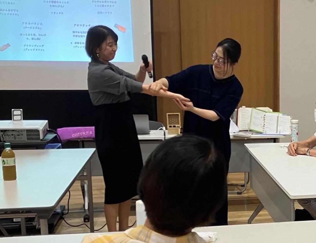 アロマを使ったハンドケア教室