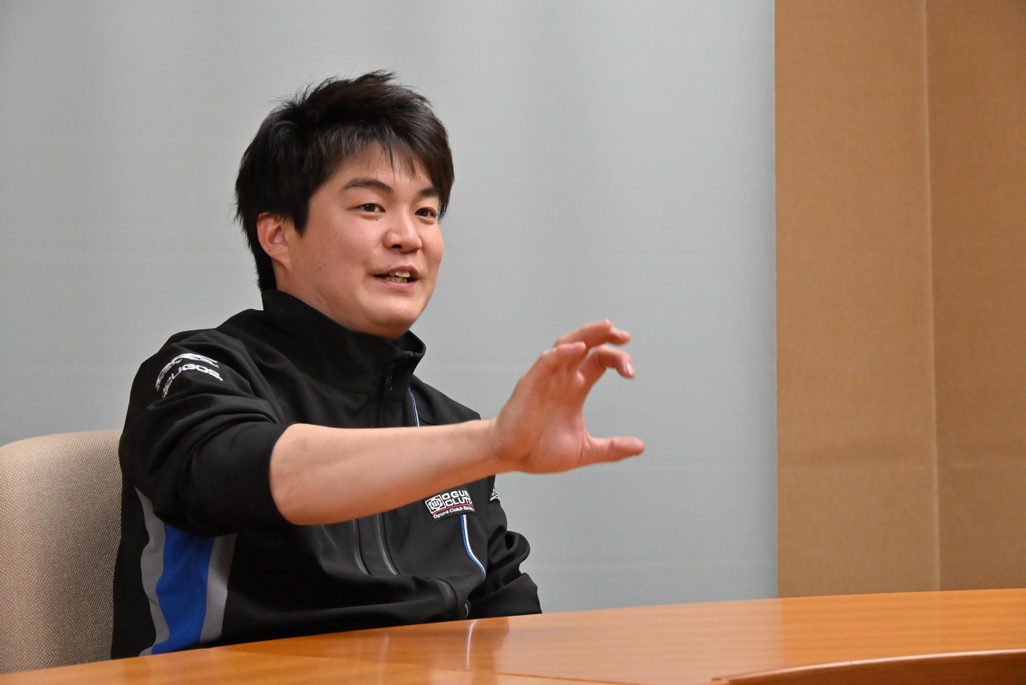 新井さん