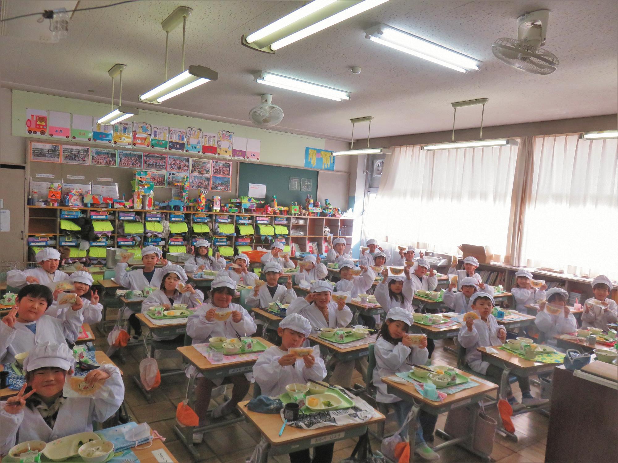 給食の様子