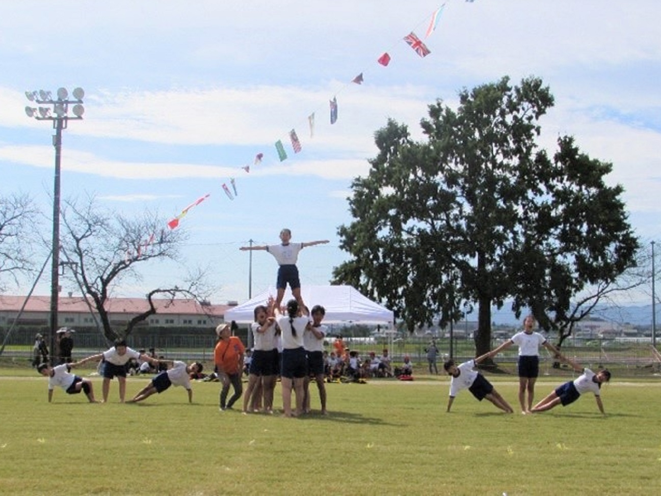 仁手小5・6年生 仁手っ子ソーラン（含・組体操）