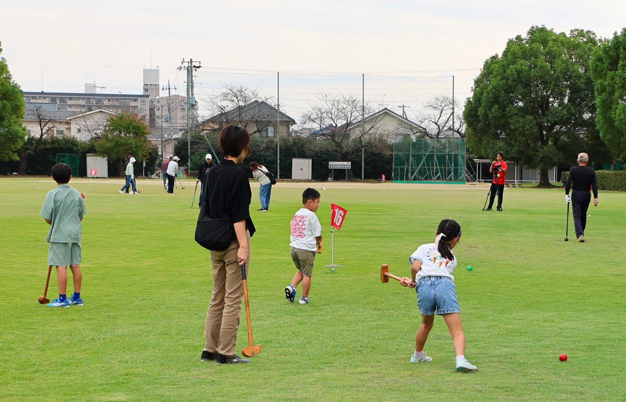 グラウンドゴルフ体験コーナー