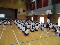 児玉中学校質疑風景